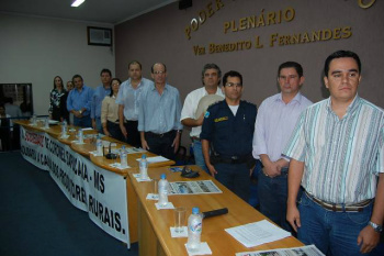 Além dos produtores rurais, prefeitos e vereadores manifestarem-se contra o projeto da Funai. Eles também questionaram a participação de ONGs na elaboração do projeto e o desrespeito ao direito de propriedade.