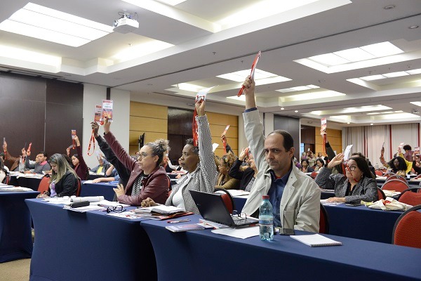 CNE define calendário de lutas da categoria e indicativo de greve geral