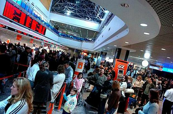 Plano de outorga de aeroportos deve sair em 60 dias, diz presidente da Infraero Plano de outorga de aeroportos deve sair em 60 dias, diz presidente da Infraero