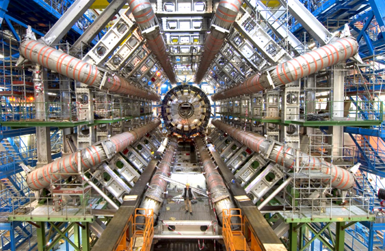 Egressa da UEMS ‘traz’ maior acelerador de partículas do mundo para MS