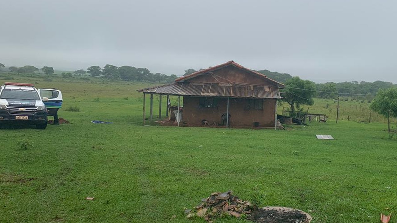 Polícia acha esconderijo de quadrilha que atacou carro-forte e mata quatro Foto: Divulgação