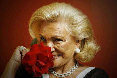 Hebe Camargo morre aos 83 anos Hebe Camargo morre aos 83 anos
