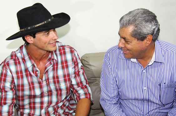 "MS e Aral Moreira ganharam destaque nacional e mundial", diz Puccinelli a Fael "MS e Aral Moreira ganharam destaque nacional e mundial", diz Puccinelli a Fael