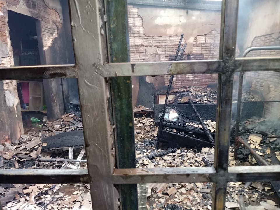 Seis cômodos, dos nove da casa, ficaram destruídos / Foto: Divulgação