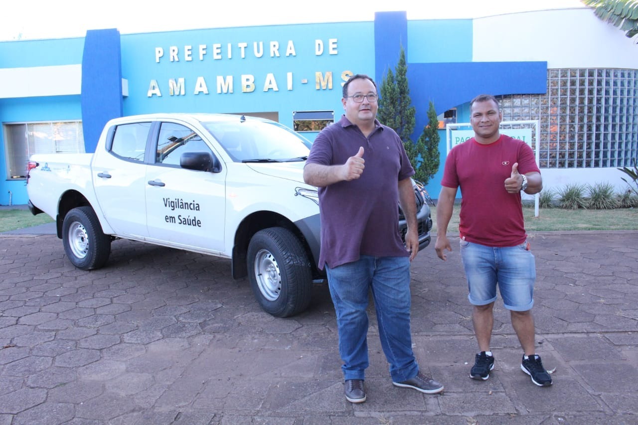 Na foto, o prefeito Dr. bandeira e o secretário municipal de Saúde,  Leonildo Costa, comemorando a conquista / Foto: Decom 