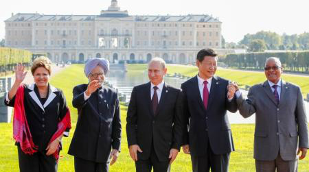 A presidenta Dilma Rousseff posa para foto oficial dos Chefes de Estado do Brics (Brasil, Rússia, Índia, China e África do Sul)(Roberto Stuckert Filho/PR)