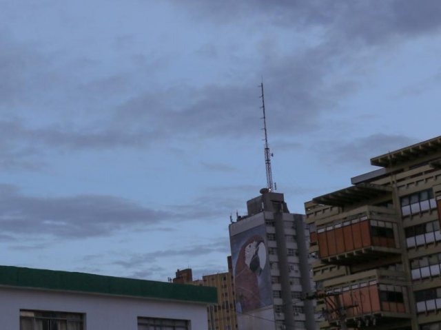 Sol brilha forte nesta terça-feira com temperaturas máximas de 37ºC