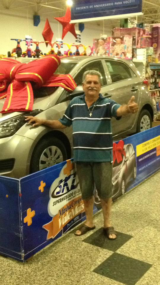 Amambai: Manoel Matos leva o carro 0 KM sorteado pelo Supermercado Ki-Carne O ganhador do HB20 foi o técnico de telefonia, Manoel Milton Teixeira de Matos / Foto: Divulgação