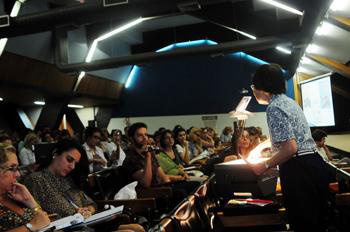 Inscrição para estrangeiros que queiram fazer graduação no Brasil abre dia 15 Inscrição para estrangeiros que queiram fazer graduação no Brasil abre dia 15