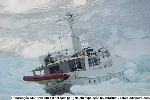 Veleiro de jornalista brasileiro naufraga na Antártica