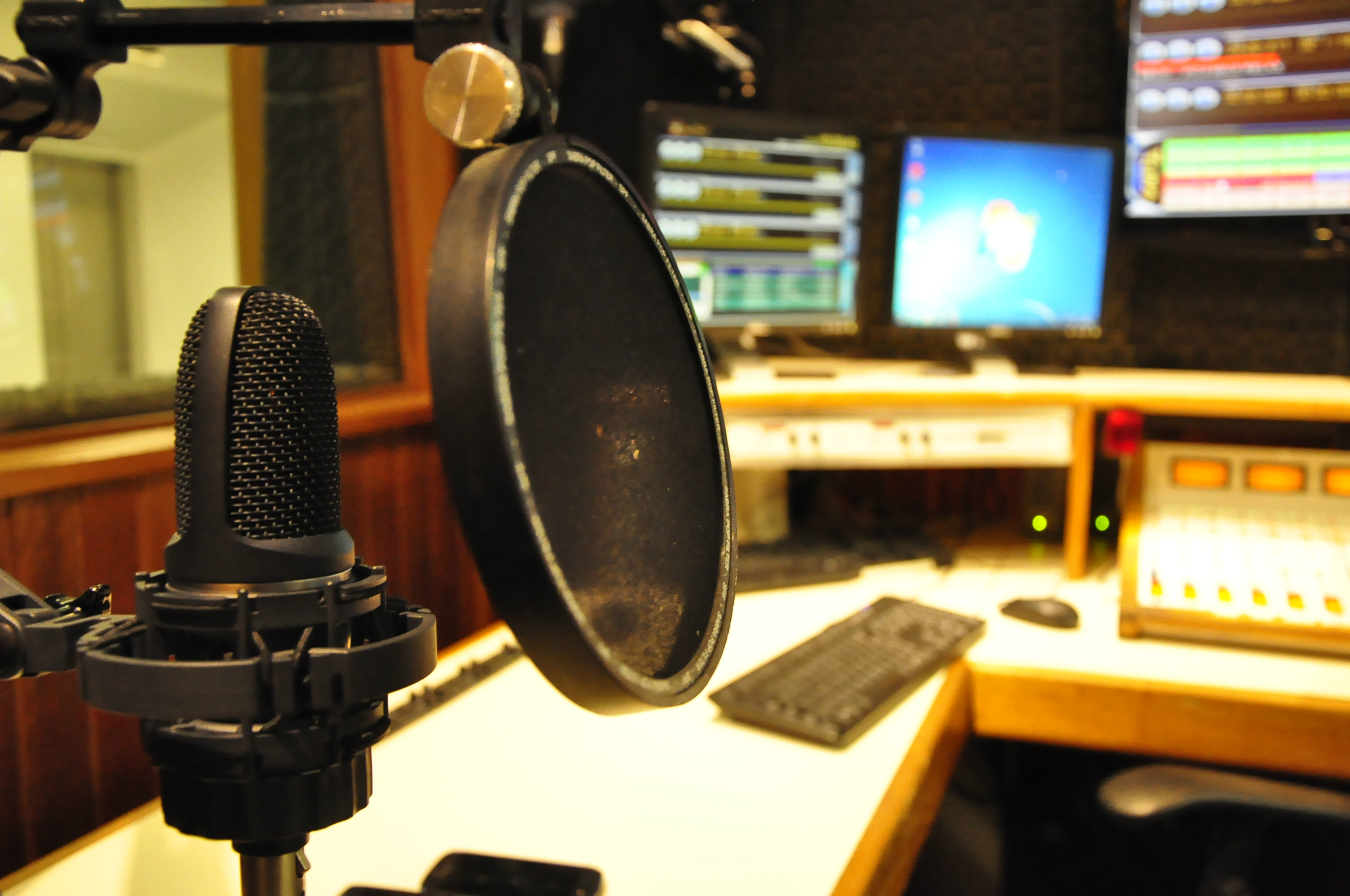 Em 2016, 948 rádios AMs poderão mudar para FM Em 2016, 948 rádios AMs poderão mudar para FM
