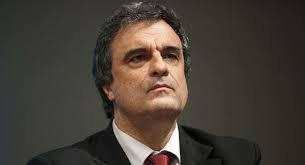 Cardozo afirma que não há indícios contra presidenta e diretores da Petrobras Cardozo afirma que não há indícios contra presidenta e diretores da Petrobras