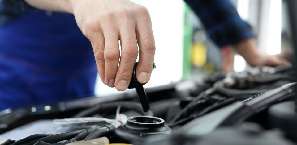 Vai viajar de carro nas férias? Então siga à risca estas recomendações Estar com as revisões do carro em dia é fundamental para evitar transtornos na estrada - Foto: Arquivo/Governo de São Paulo