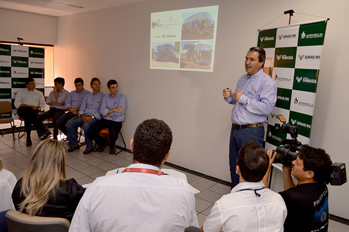 Em 2014 o Senar também passou a atuar pela Rede e-Tec Brasil,uma capacitação tecnológica com duração de dois anos.