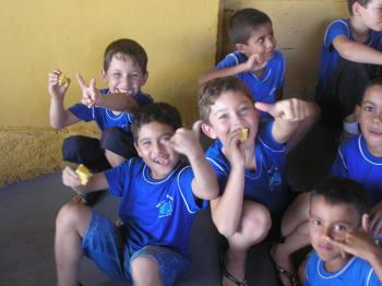 O sabor do saber Alunos da escola Fernando aprendem brincando.
