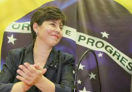 “Não há nada mais escravizante do que a fome e a miséria”, diz ministra “Não há nada mais escravizante do que a fome e a miséria”, diz ministra