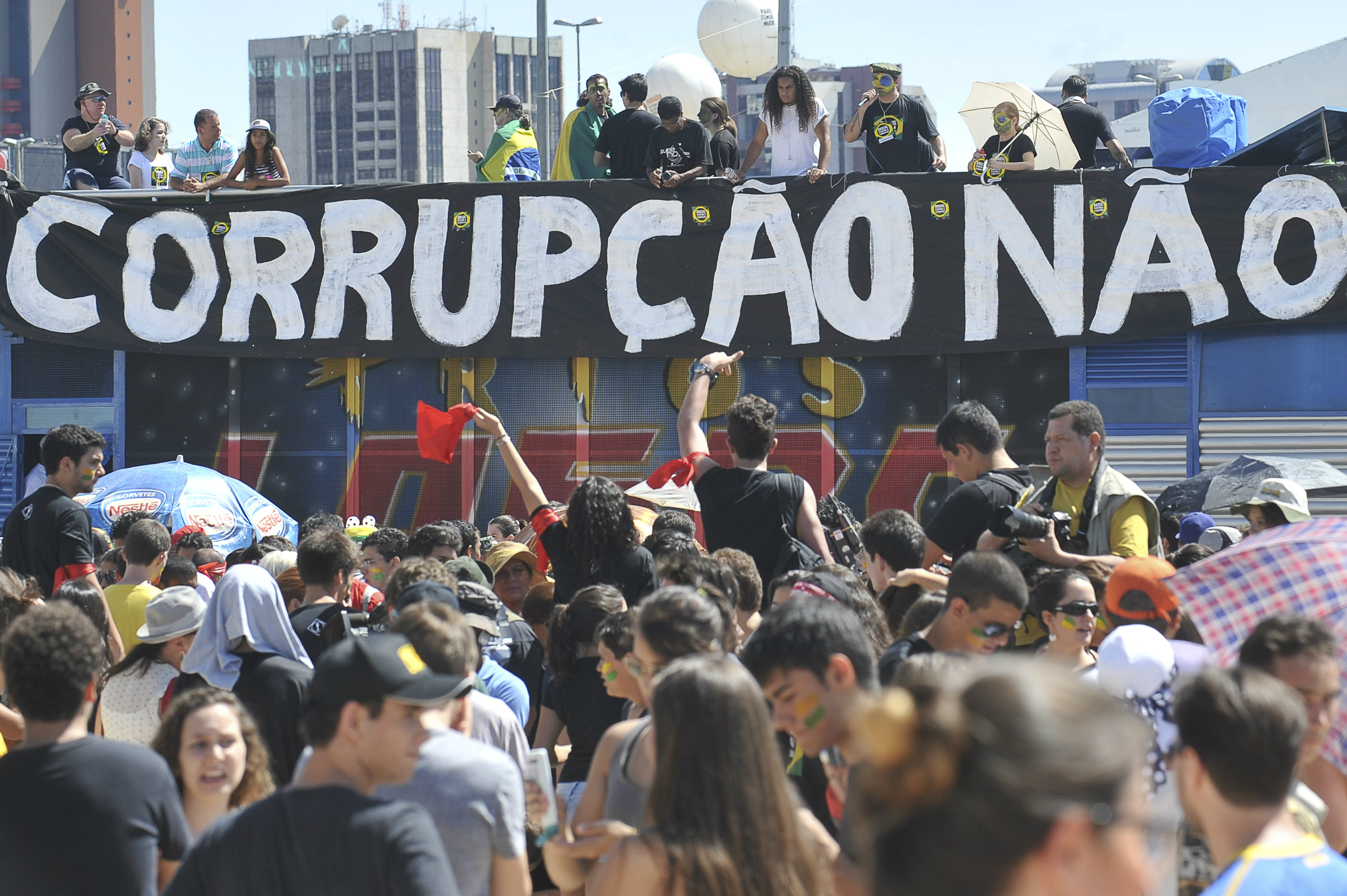 Proposta de novo Código Penal inclui corrupção na lista de crimes hediondos Proposta de novo Código Penal inclui corrupção na lista de crimes hediondos