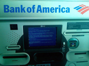 Considerando o fato de que erros em caixas eletrônicos não são nem um pouco raros, um desses também apresentou a temida BSOD durante uma operação no Bank of America.
