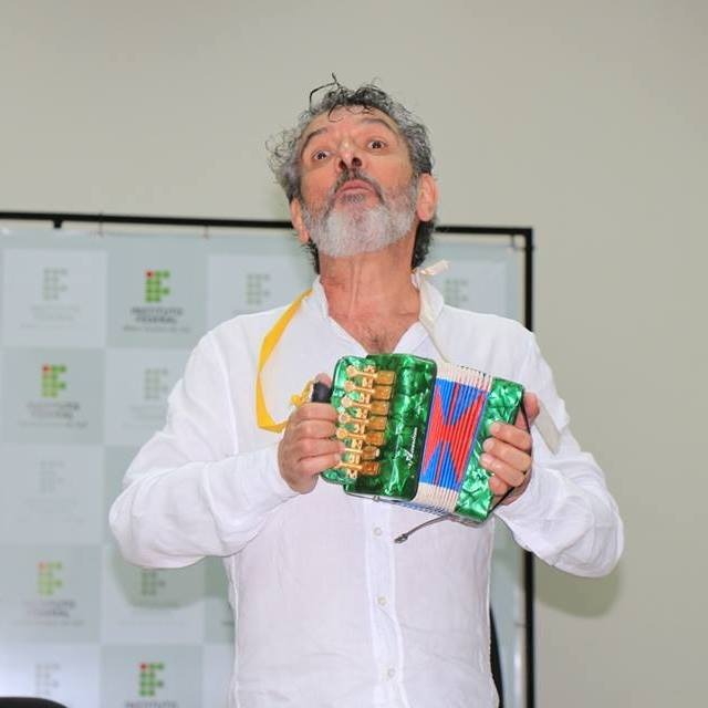 Poema de Emmanuel Marinho Emmanuel marinho