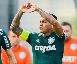 Palmeiras joga bem, encerra jejum e derrota Inter no Pacaembu Dudu comemora seu gol, que encerra a pior fase ruim do Verdão até aqui no ano - Foto: Agência Palmeiras