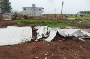 Temporal causa estragos em Ponta Porã e em Sanga Puitã Temporal causa estragos em Ponta Porã e em Sanga Puitã