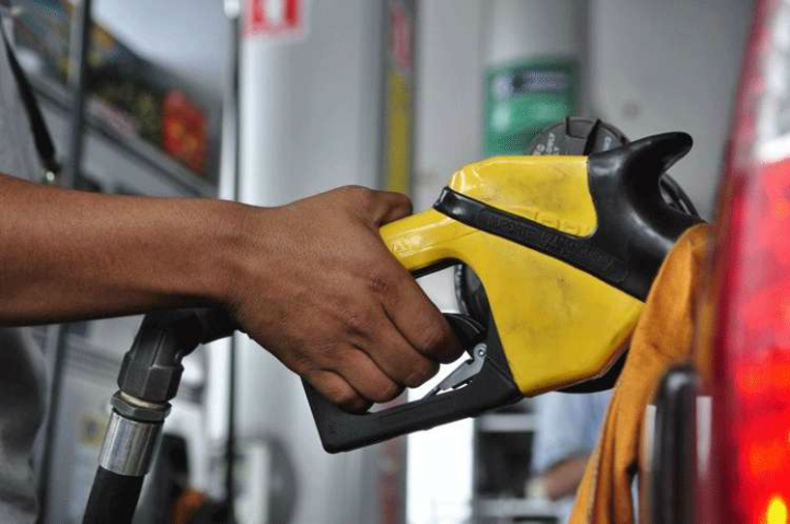 Aumento da gasolina fez inflação avançar em outubro Aumento da gasolina fez inflação avançar em outubro