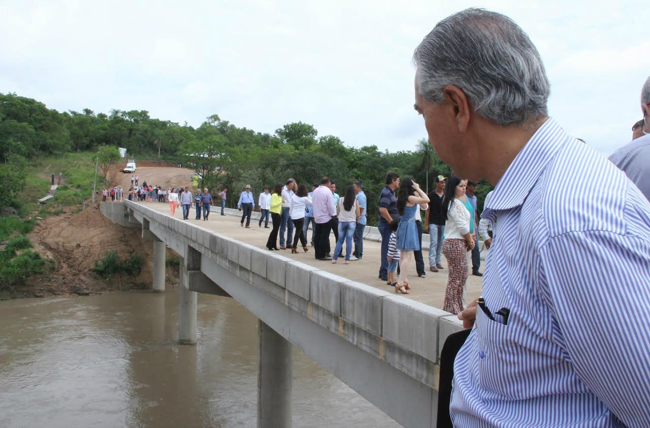 Governo investiu mais de R$ 500 milhões em obras de infraestrutura em 2016 Inauguração de ponte na cidade de Caracol. (Foto: Edemir Rodrigues)