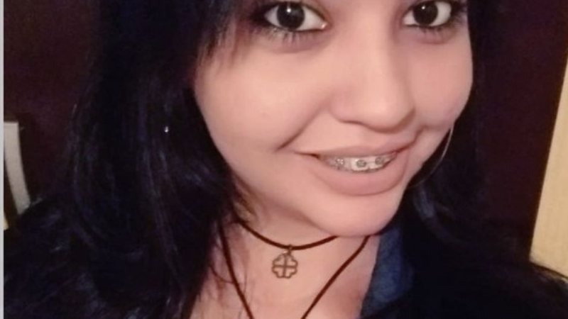 Sem nenhuma doença, jovem de 26 anos morre de Covid-19 em cidade de MS Camila deixou três filhos e o esposo. - Foto: Reprodução/ Facebook.