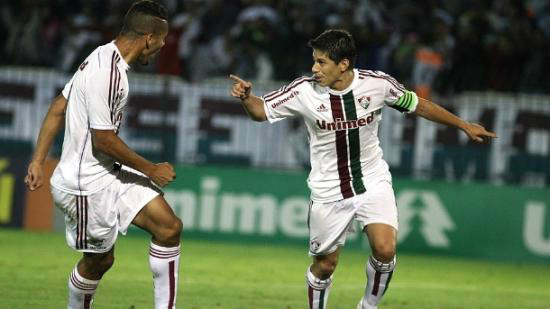 Fluminense vence Santos e sobe para terceiro no Brasileirão Conca marcou o único gol do jogo