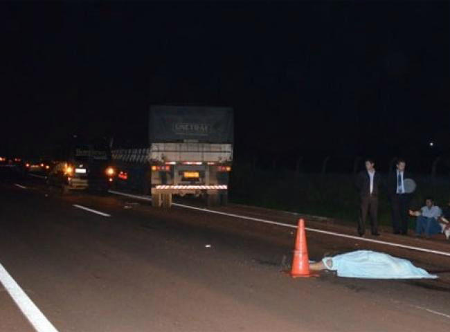 Populares reclamam da falta de iluminação no local 