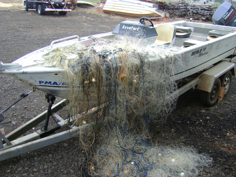PMA prende pescador e apreende petrechos proibidos em Mundo Novo