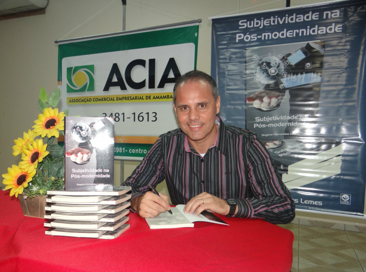 Rogério Fernandes Lemes, autor do livro Subjetividade na Pós-modernidade / Foto: Moreira Produções