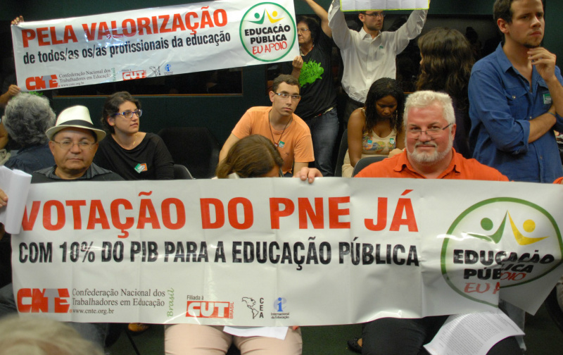 Votação do PNE é adiada mais uma vez