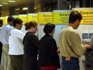 Esplanada possui agências e terminais de autoatendimento do Banco do Brasil e da Caixa Econômica Federal 