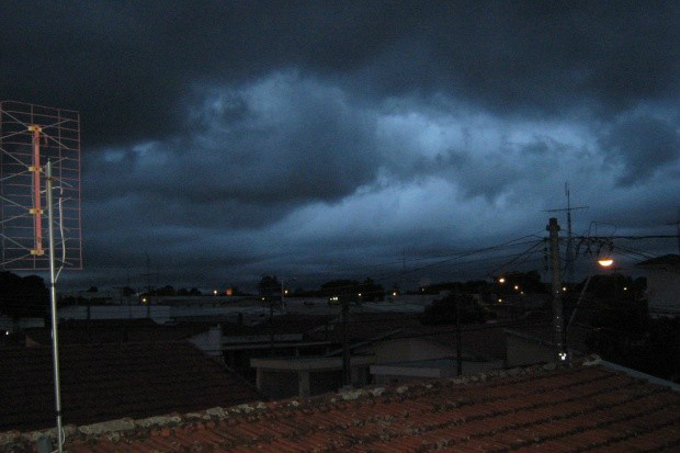 Cedec alerta para risco de chuvas fortes, com ventos e granizo