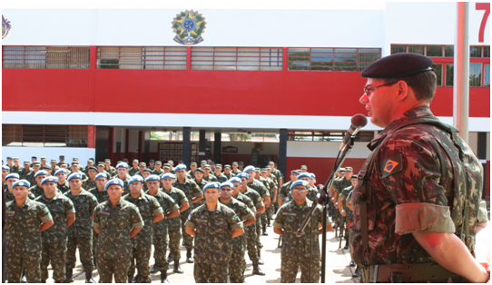 17º RC Mec homenageia soldados que voltaram do Haiti