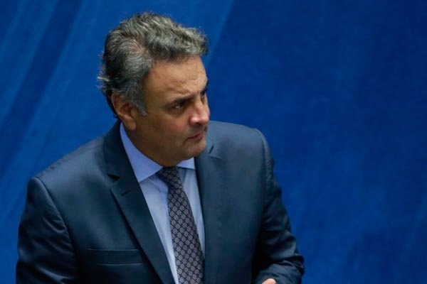 Supremo adia decisão sobre prisão do senador afastado Aécio Neves Senador Aécio Neves