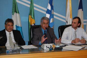 Resumo da sessão da Câmara realizada no dia 4 de abril O vereador Coconho presidiu a sessão ordinária. Foto: Moreira Produções