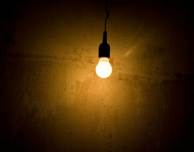 Governo negocia projeto sobre devolução de tarifas indevidas na conta de luz Caso seja aprovado, a estimativa é que fique em R$ 8 bilhões o custo do ressarcimento aos consumidores de energia elétrica