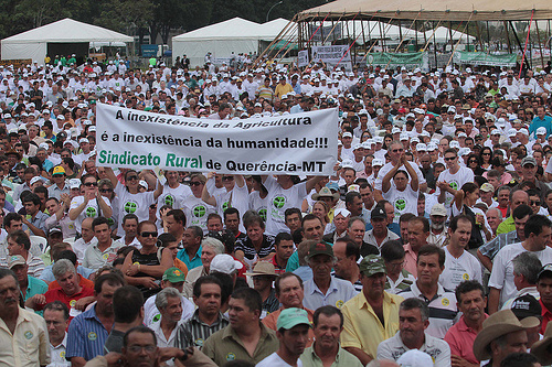Governador pede apoio incondicional ao novo Código Florestal