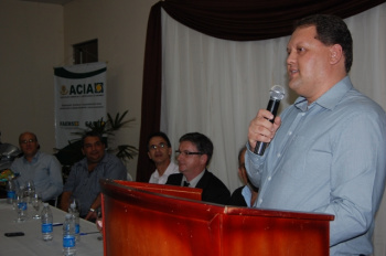 Comunidade de Amambai prestigia posse da diretoria da Acia O presidente empossado, empresário Weslei Nogueira de Lima (Lelo).