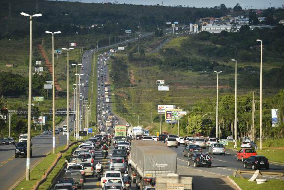 Pesquisa da CNT indica que as dez melhores rodovias do país são privatizadas Pesquisa da CNT indica que as dez melhores rodovias do país são privatizadas