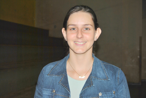 A professora do 1° ano do Ensino Fundamental da Escola Estadual Dr. Fernando Corrêa da Costa, Daniele Rocha Pavão.