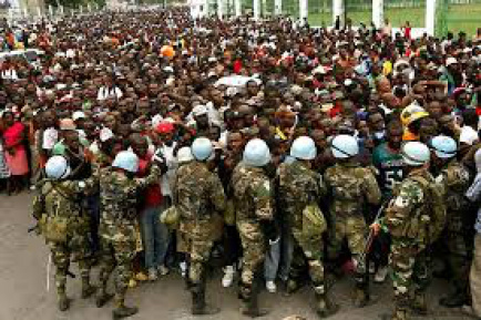 Haiti vive crise política e manifestantes pedem renúncia de mandatários