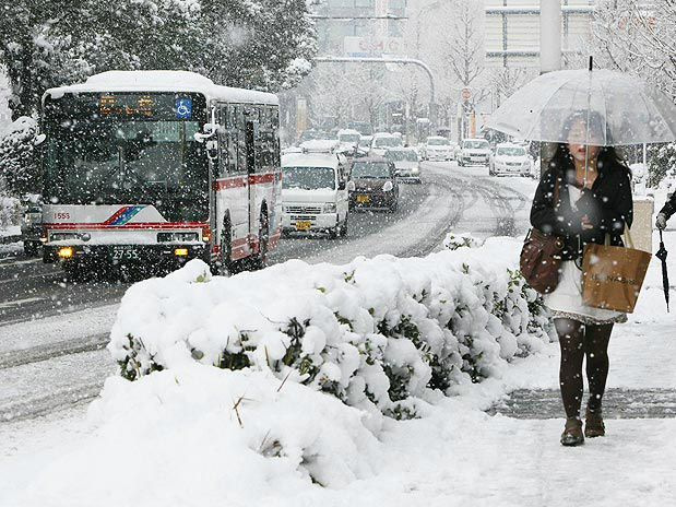 Neve no Japão pode afetar eleições deste domingo