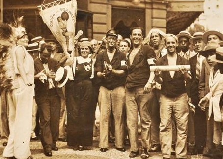 Alguns dos primeiros integrantes do Cordão da Bola Preta, no Rio de Janeiro (Cordão da Bola Preta/Reprodução)