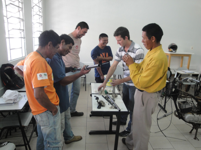Cursos do Pronatec são opções de profissionalização em Amambai Curso de Mecânico em Motocicletas.