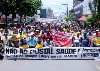 Ministro do TST veta desconto de salário de grevistas dos Correios No primeiro dia de greve, funcionários protestam em Cuiabá