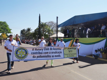 Rotary participa das festividades da Semana da Pátria em Amambai Rotarianos no desfile em Amambai alusivo a Independência do Brasil.