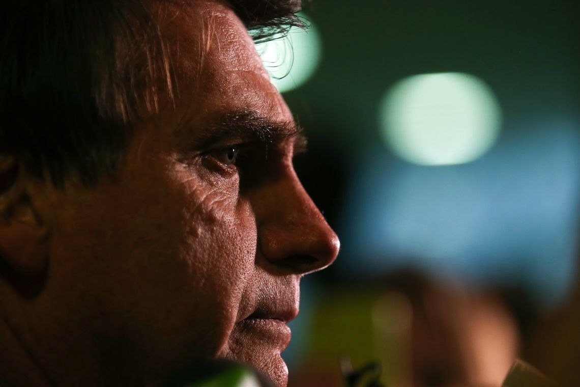 Bolsonaro planeja revogar normas para desburocratizar